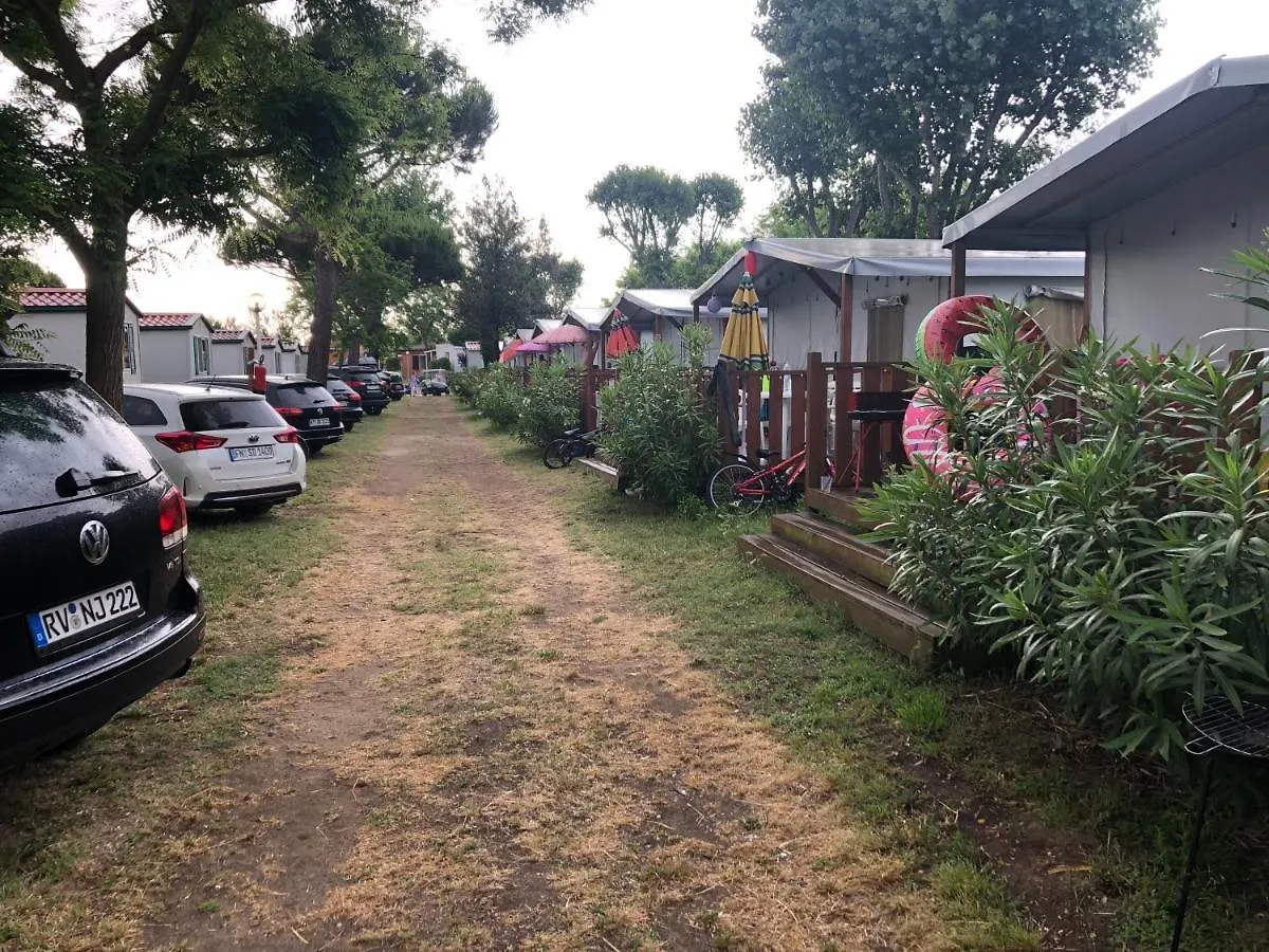 洛奇帐篷斯皮亚贾格玛尔假日公园山林小屋 加里波第港